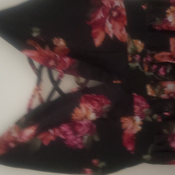 Medium size  flower dress fancy - Picture 3 of 3